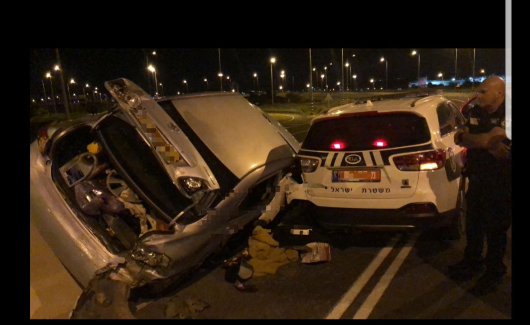 הפורצים ניגחו ניידת, ניסו לדרוס שוטר ונעצרו