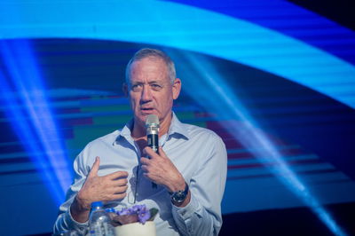 בכירים בלשכת אבו מאזן: "גנץ עדיף כי הוא חסר ניסיון"