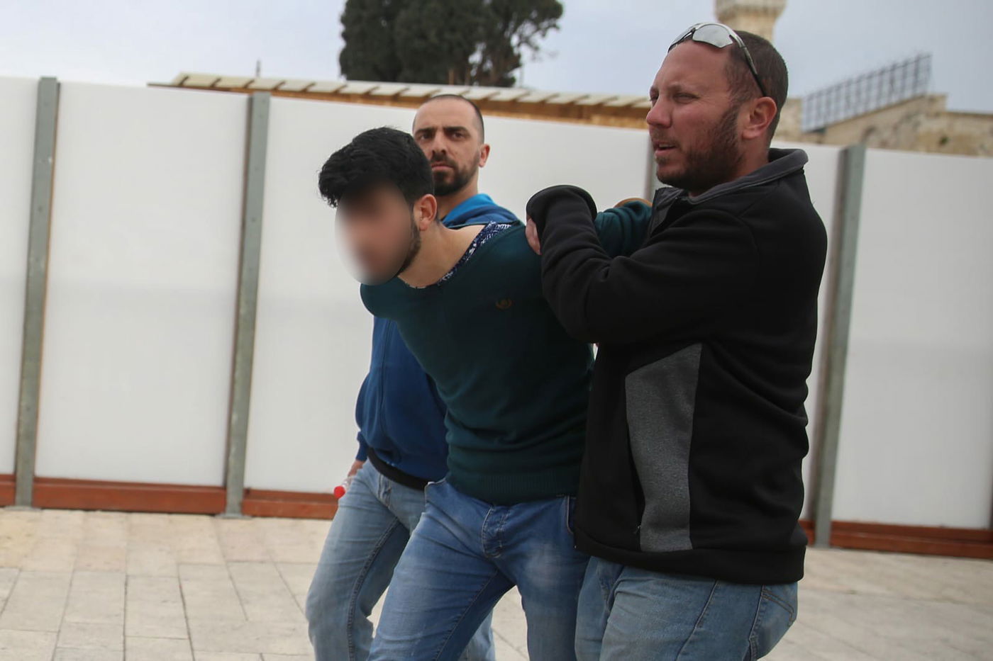 הר הבית: 10 חשודים נעצרו; החמאס קורא להתנגדות