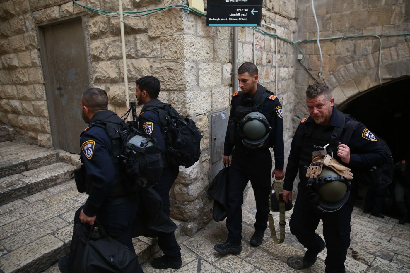 הר הבית: 10 חשודים נעצרו; החמאס קורא להתנגדות