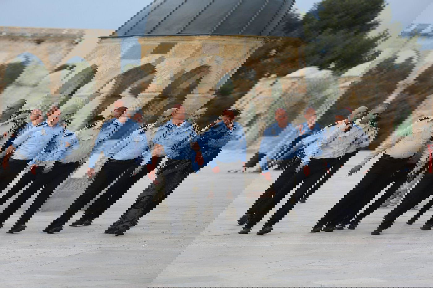 הר הבית: 10 חשודים נעצרו; החמאס קורא להתנגדות