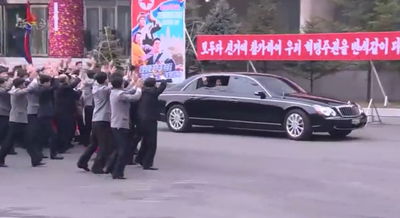 כשקים ג'ונג און בא להצביע בבחירות. צפו