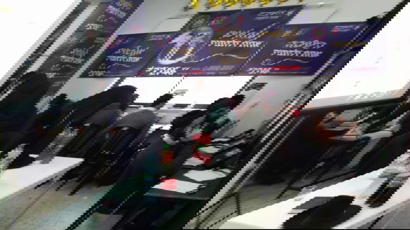 ישיבת אורחות דוד - כל תלמיד הוא בן יחיד