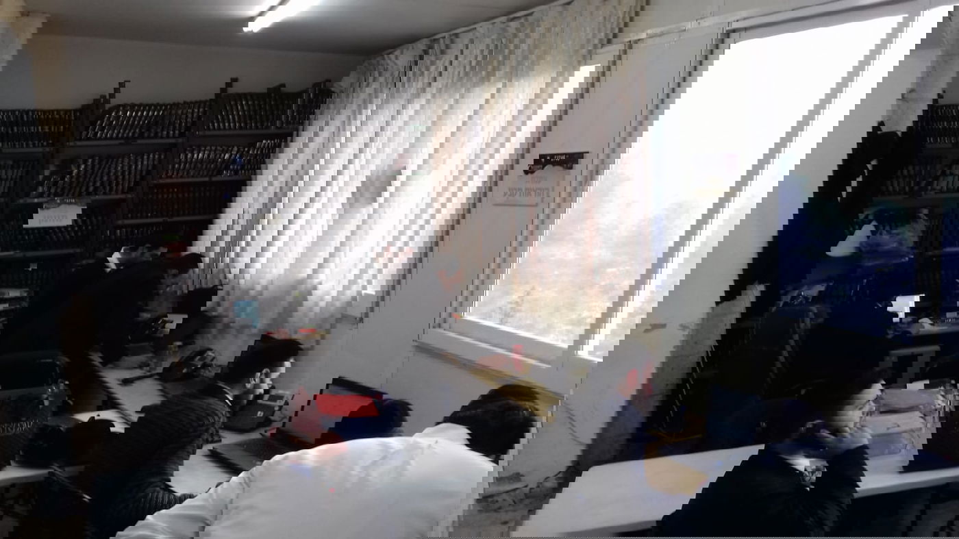 ישיבת אורחות דוד - כל תלמיד הוא בן יחיד