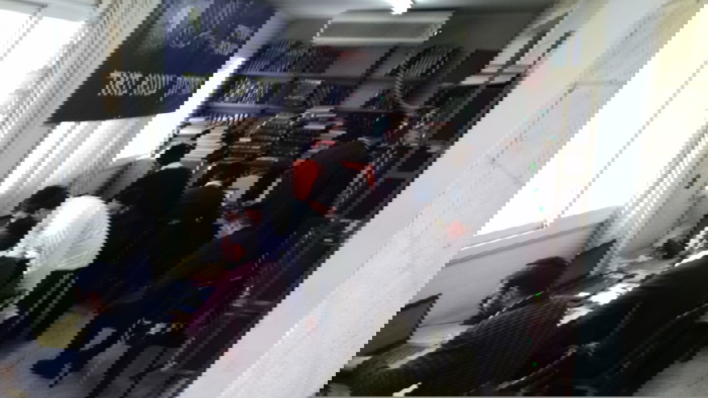 ישיבת אורחות דוד - כל תלמיד הוא בן יחיד