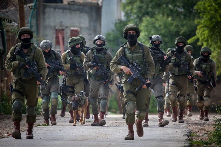 החיילים הגיבו בירי לעבר המחבל • תיעוד הסריקות בכפרים