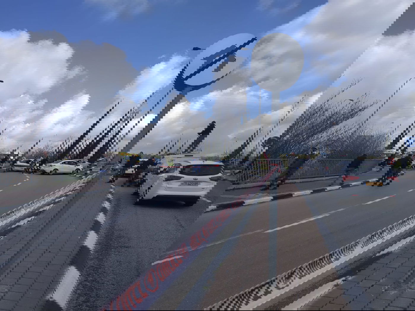 פיגוע משולב: הרוג ו-2 פצועים במצב קשה; המחבל נמלט