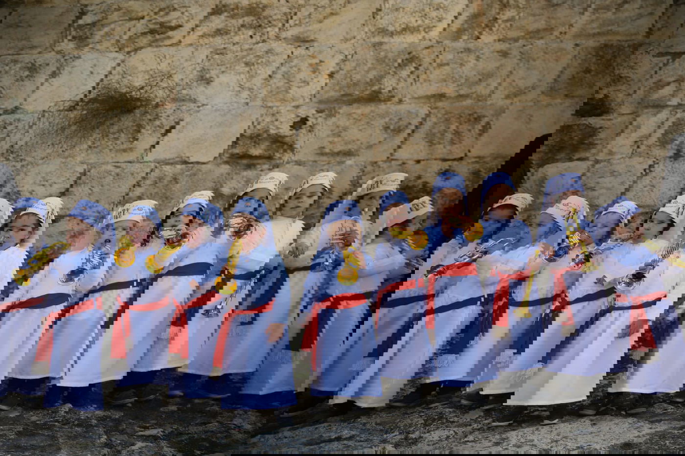 מדהים: ילדי המכינה התחפשו ללווים. צפו