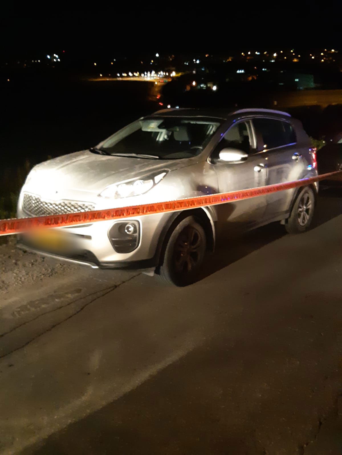 גנב רכב פגע בלוחם מג"ב במחסום ונמלט