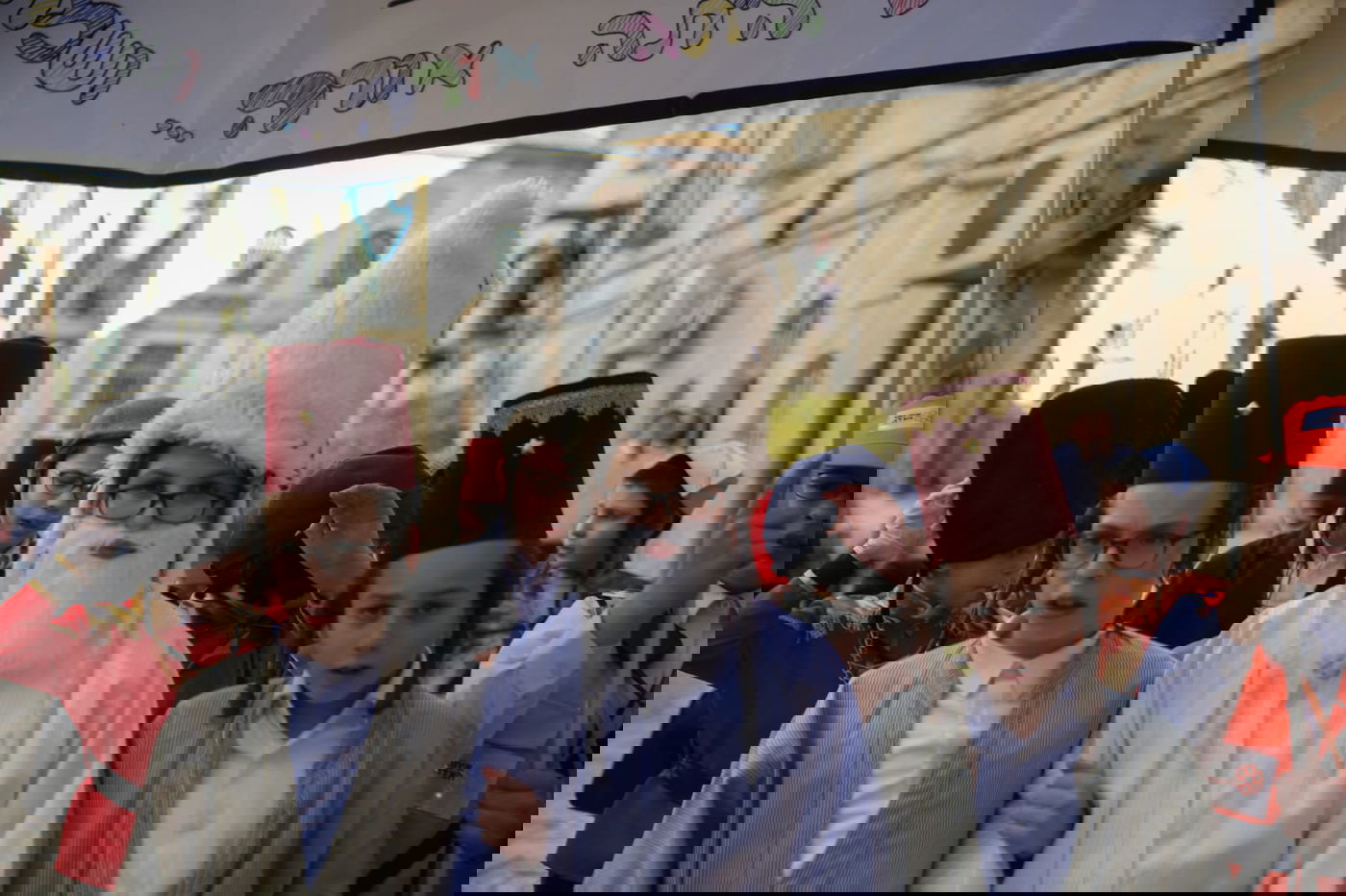 בסמטאות מאה שערים: הילדים חגגו "פורים רב"