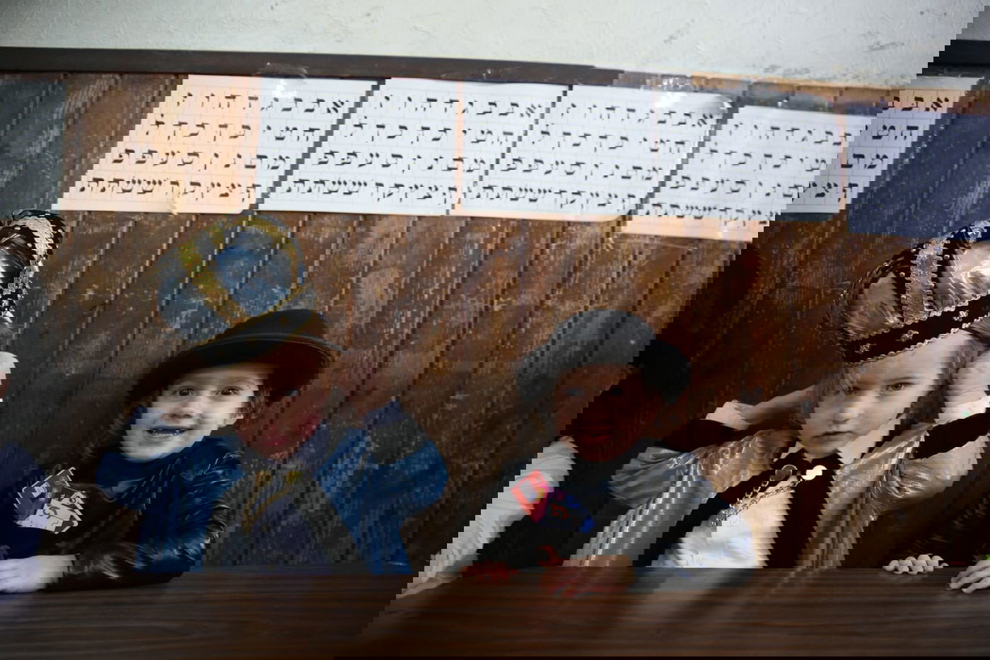 ילדי החיידרים התחפשו לכבוד פורים • גלריה