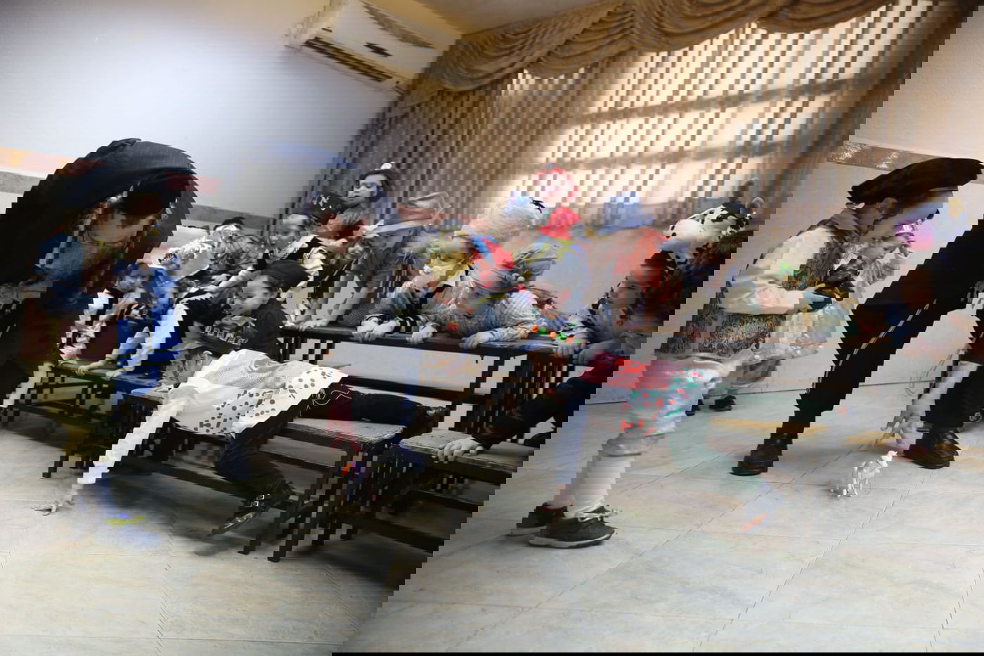 ילדי החיידרים התחפשו לכבוד פורים • גלריה