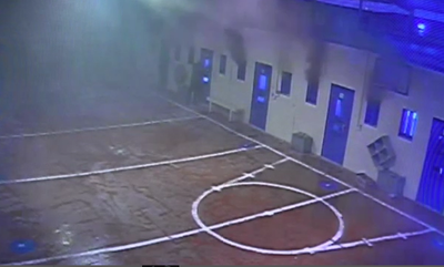 תיעוד מהכלא: כך מחבלי החמאס התפרעו