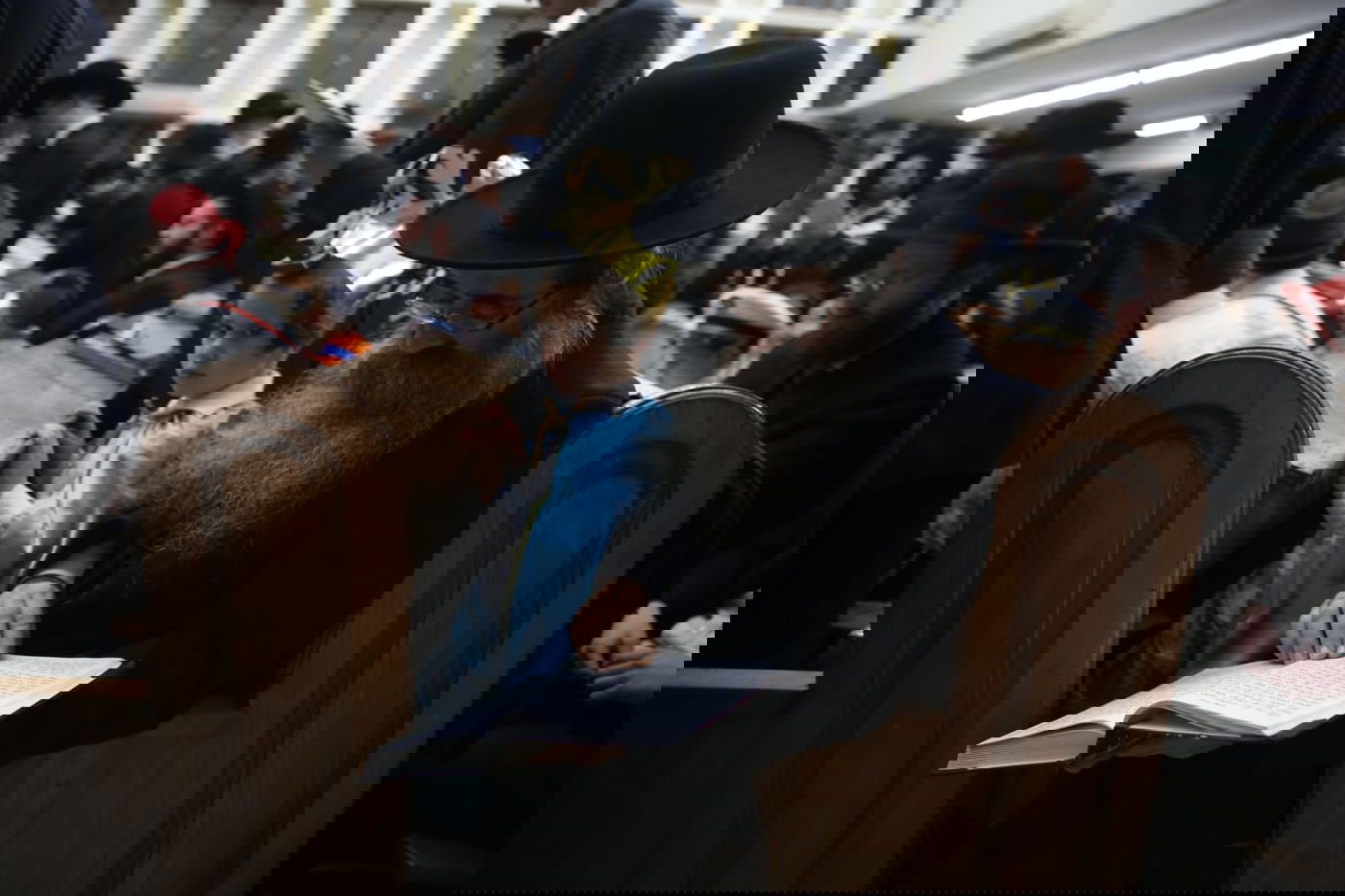 שר התורה קרא את מגילת אסתר • גלריה