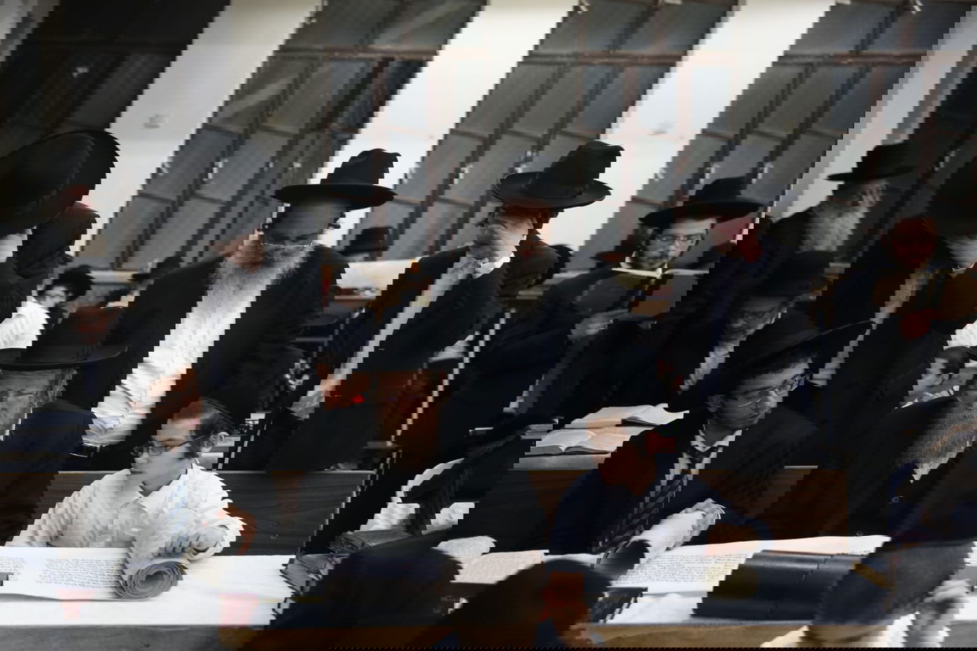 שר התורה קרא את מגילת אסתר • גלריה