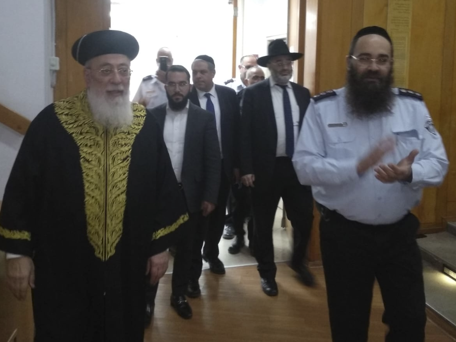 הראשל"צ והרב אלמליח