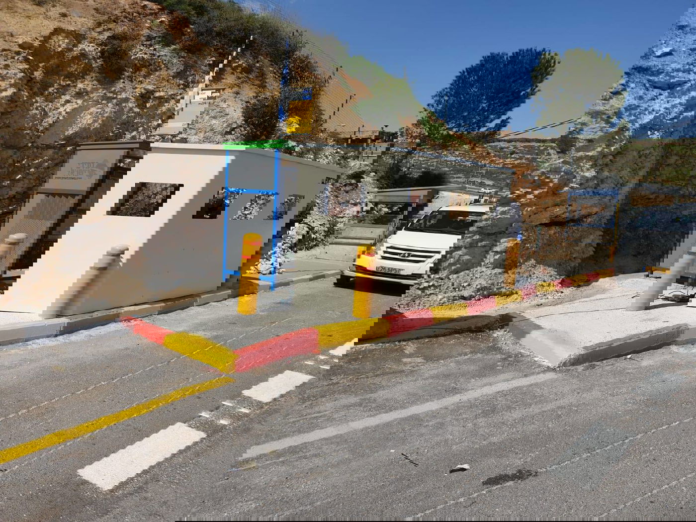 בתגובה לפיגוע: הצבת מיגונית בטרמפיאדה