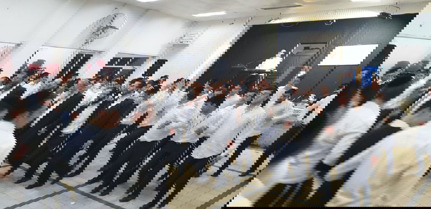 'היכל יצחק' לנדא; חגיגות השמחה בסיום הקמפיין המוצלח