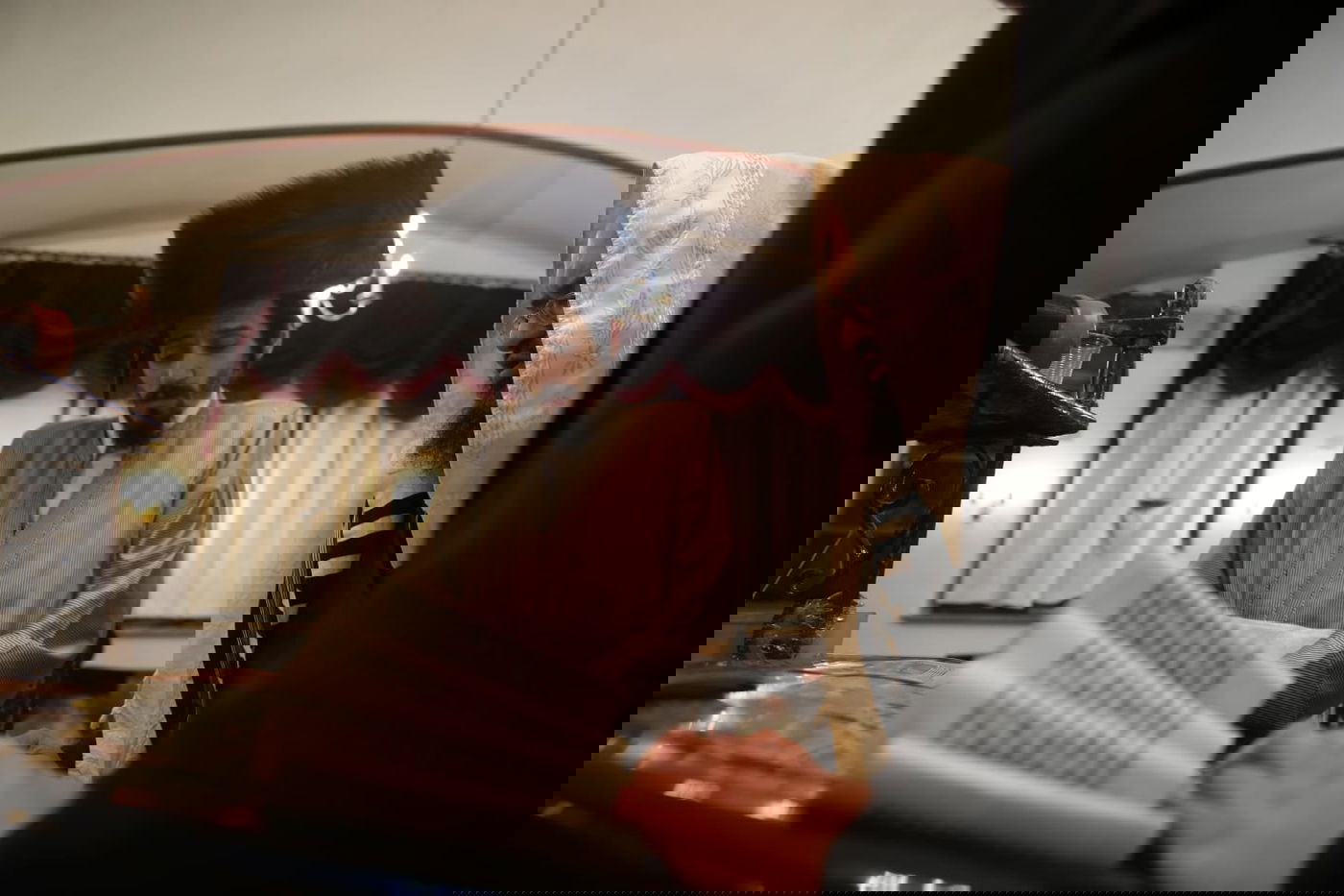 תיעוד: קריאת המגילה בשכונת מאה שערים