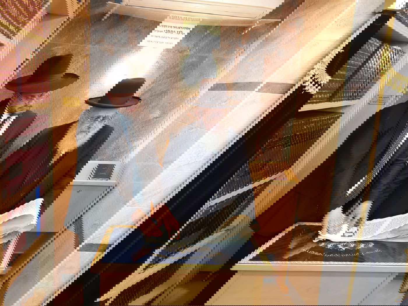 תיעוד: קריאת המגילה של הראשון לציון