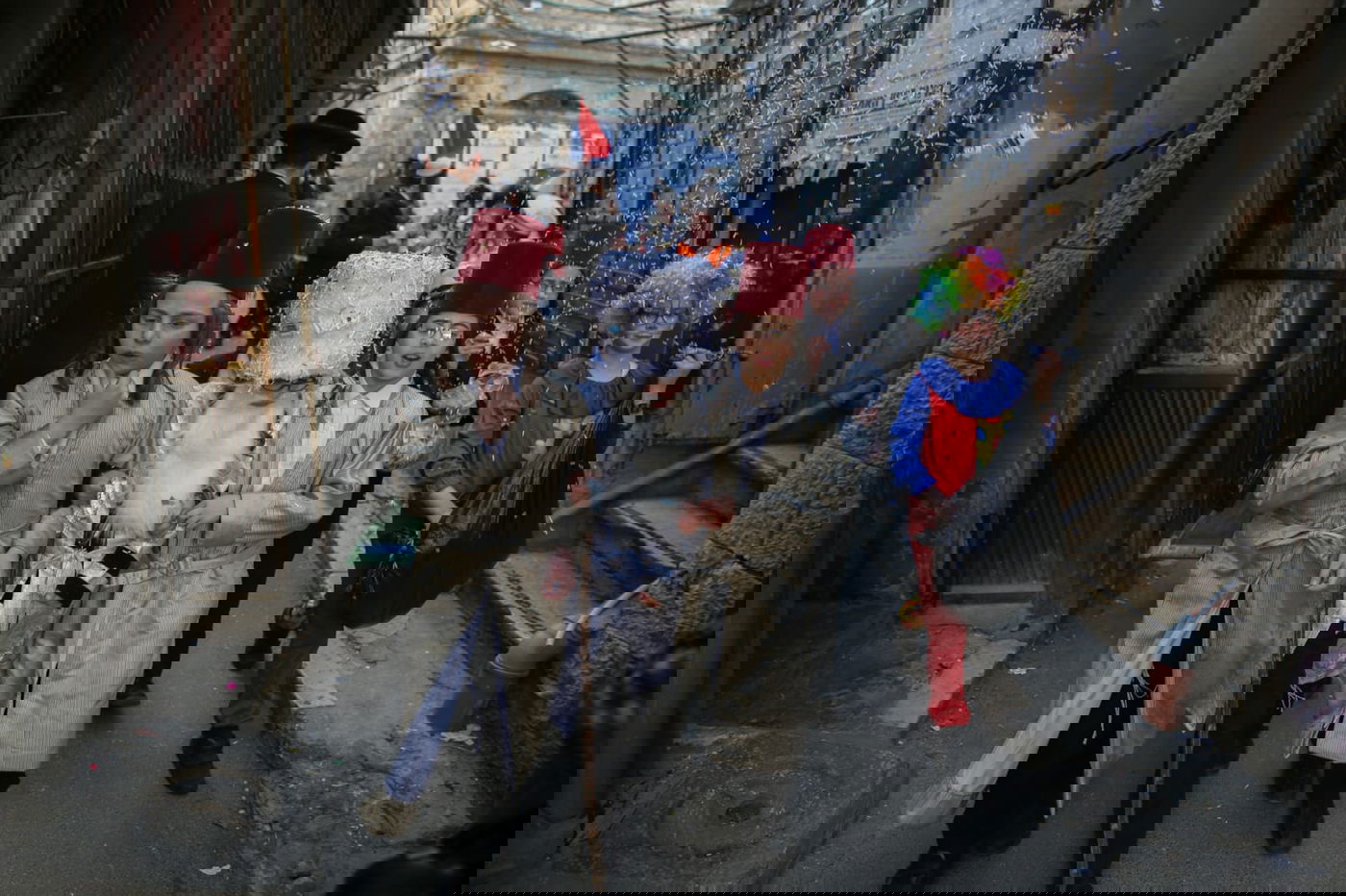 חיקוי של 'פורים רב', במאה שערים