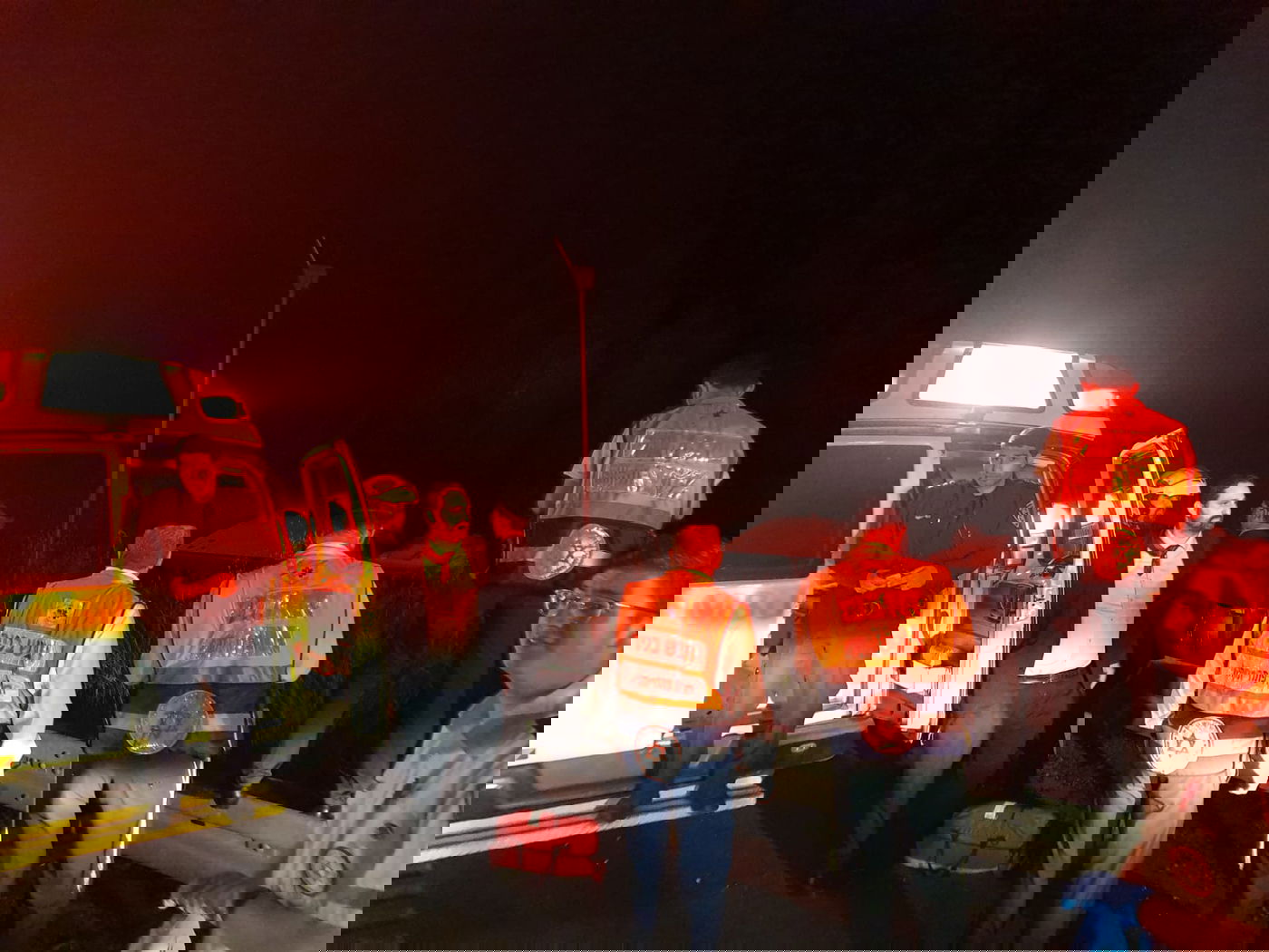 בדרך לרכסים: אוטובוס החליק לצד הכביש