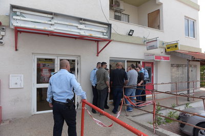 שוד הבנק השתבש: ניסו להשתלט ונפצעו