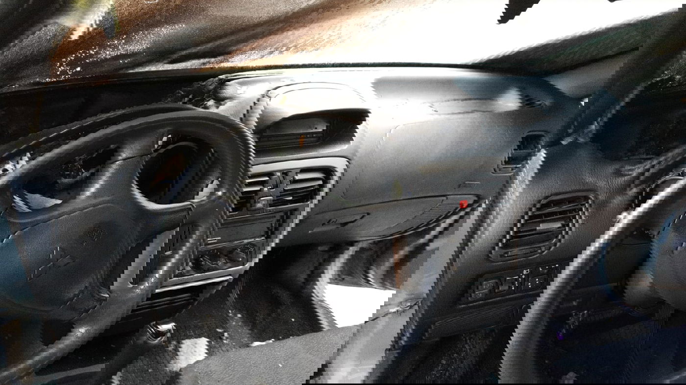 רכבו של האברך - נשרף; כך הוא הגיב • צפו