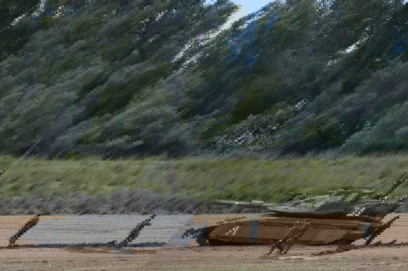 תיעוד: ההיערכות הצבאית בגבול הרצועה