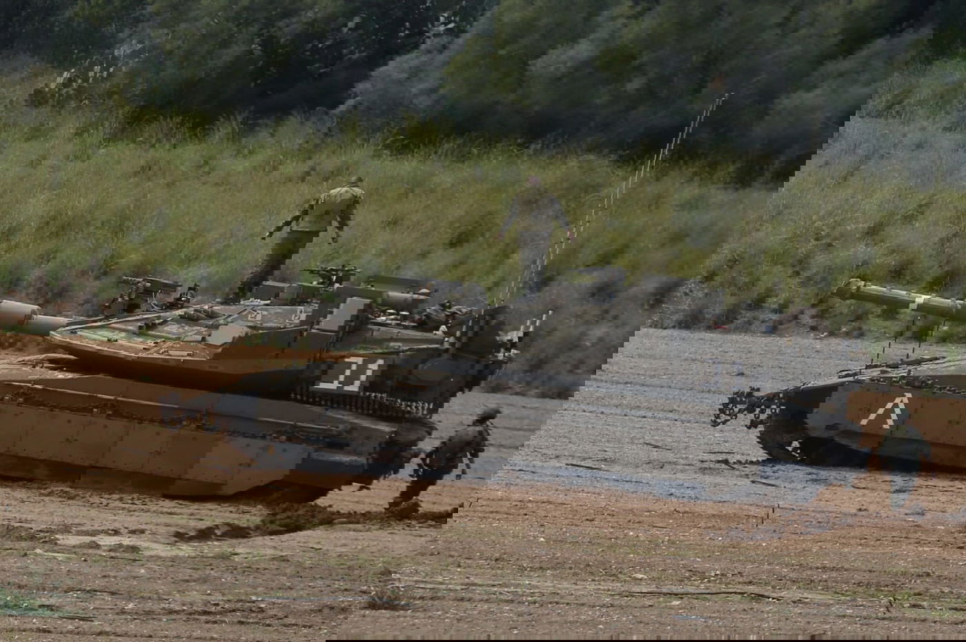 תיעוד: ההיערכות הצבאית בגבול הרצועה