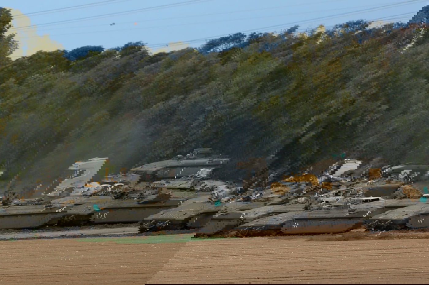 תיעוד: ההיערכות הצבאית בגבול הרצועה