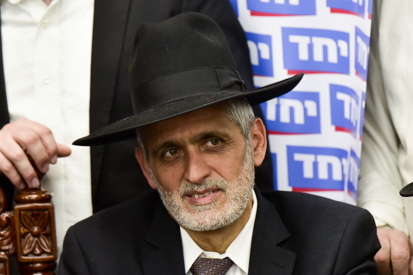 הגר"מ מאזוז: 'אלי ישי לא מפחד להילחם - אחרים מפחדים'