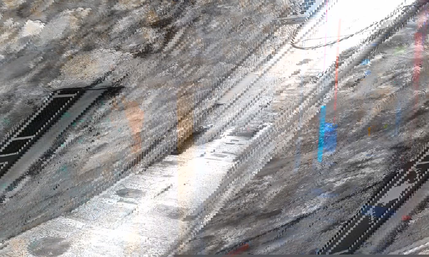 הציתו מתחם מגורים ברובע המוסלמי ויפצו