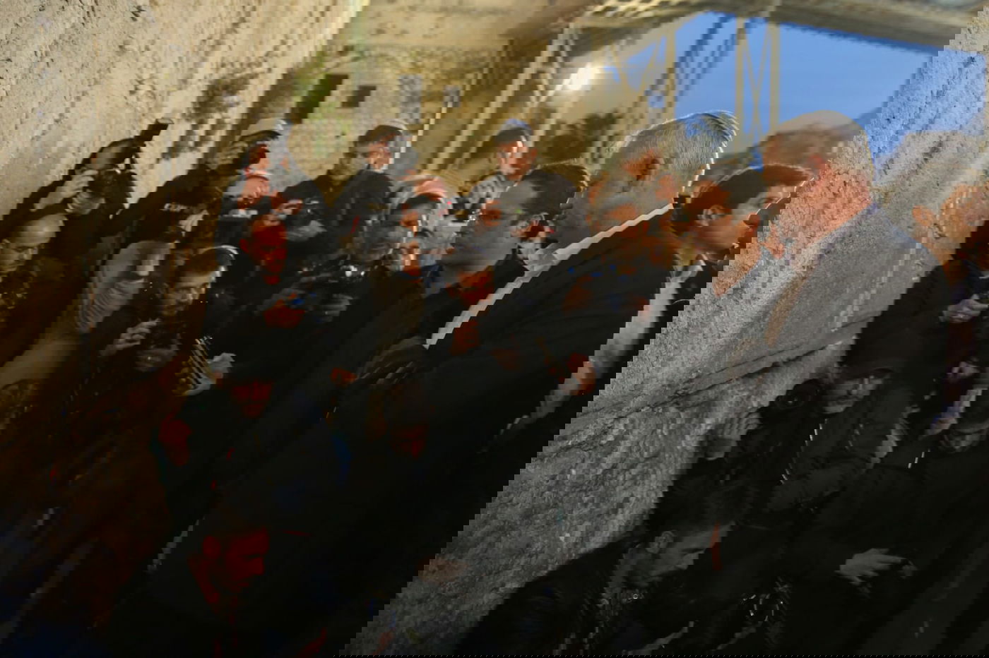 שריד בית המקדש כאתר פוליטי? גנץ ביקר בכותל המערבי