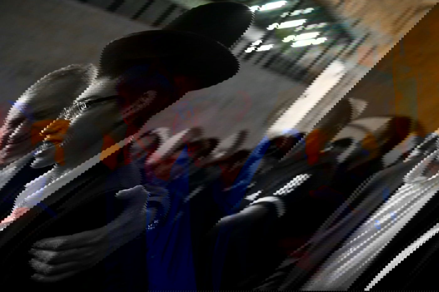 שריד בית המקדש כאתר פוליטי? גנץ ביקר בכותל המערבי