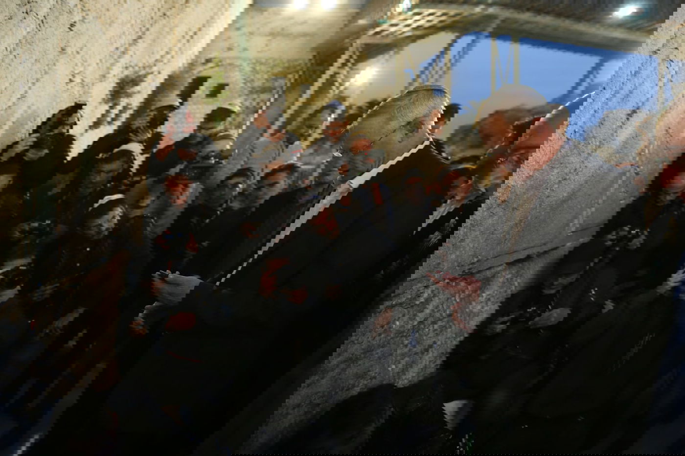 שריד בית המקדש כאתר פוליטי? גנץ ביקר בכותל המערבי