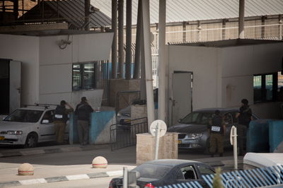 מעבר קלנדיה. ארכיון