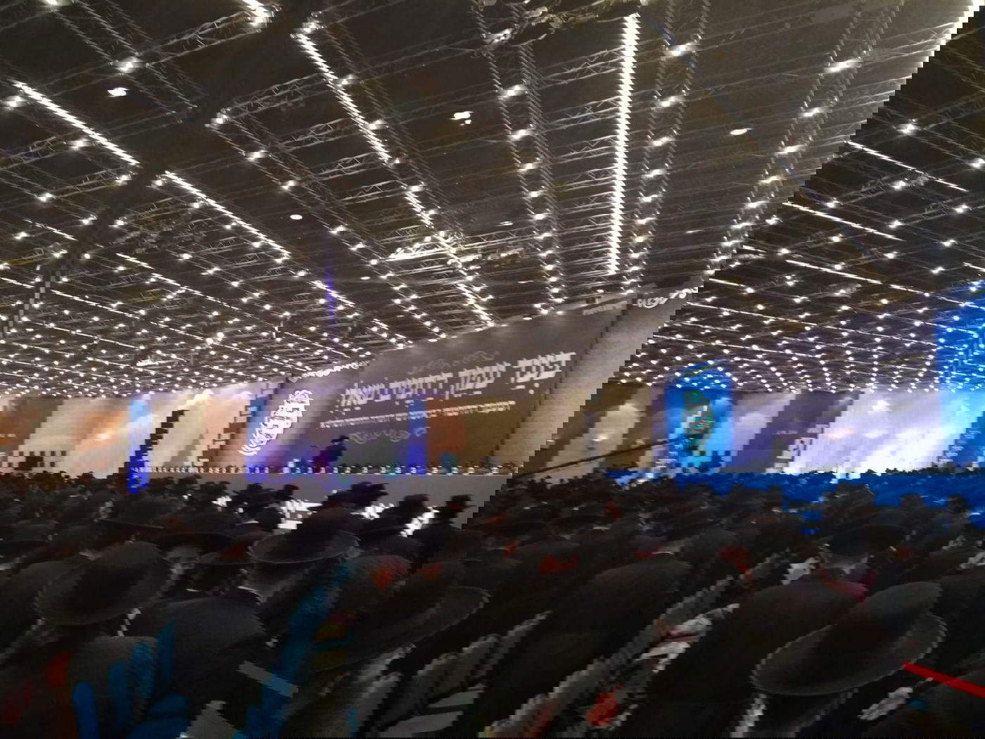 שידור חי: לראשונה הגר"מ מאזוז הגיע לכינוס יהדות התורה