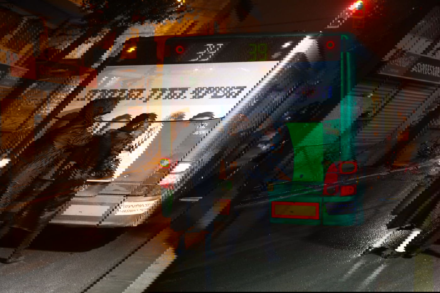 המאבק נגד שלטי הבחירות בירושלים - חזר