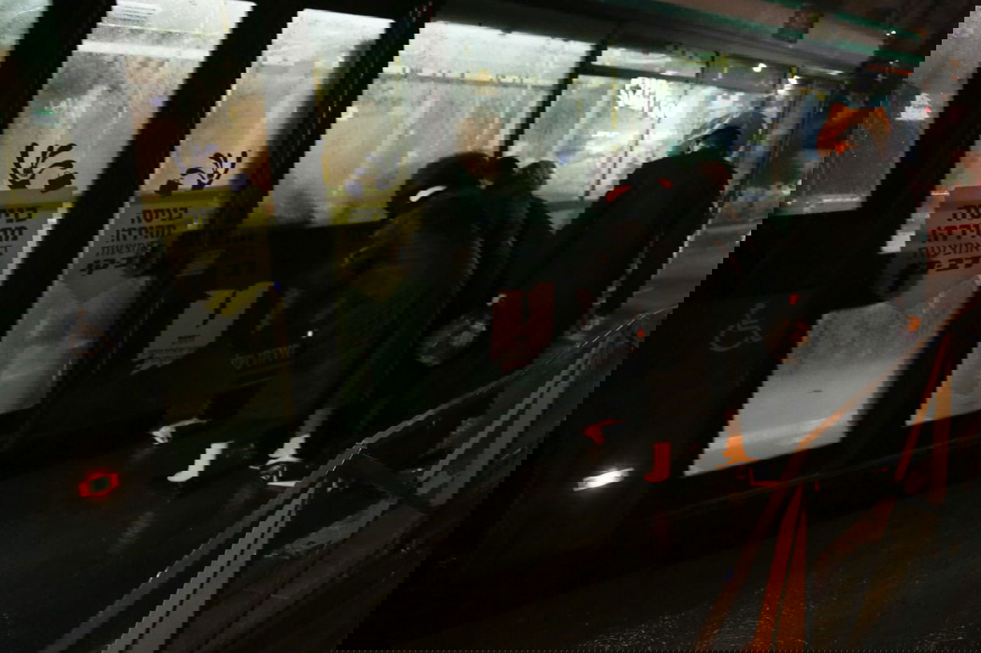 המאבק נגד שלטי הבחירות בירושלים - חזר