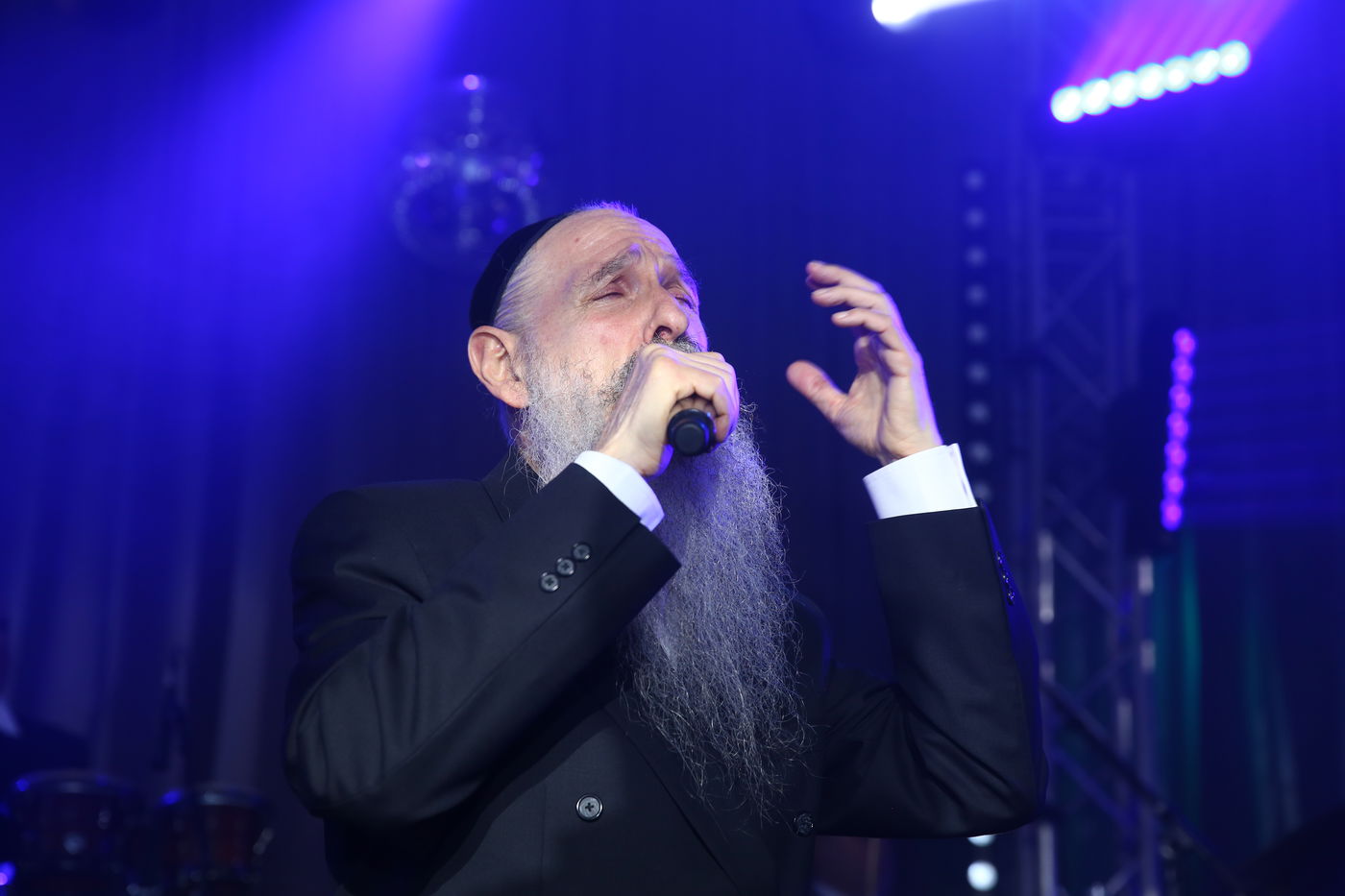 יונתן שינפלד חוזר בסינגל חדש: "באתי לגני"