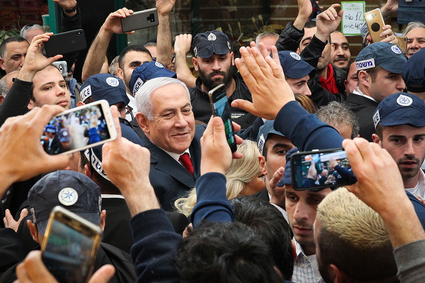 נתניהו בביקור בשוק