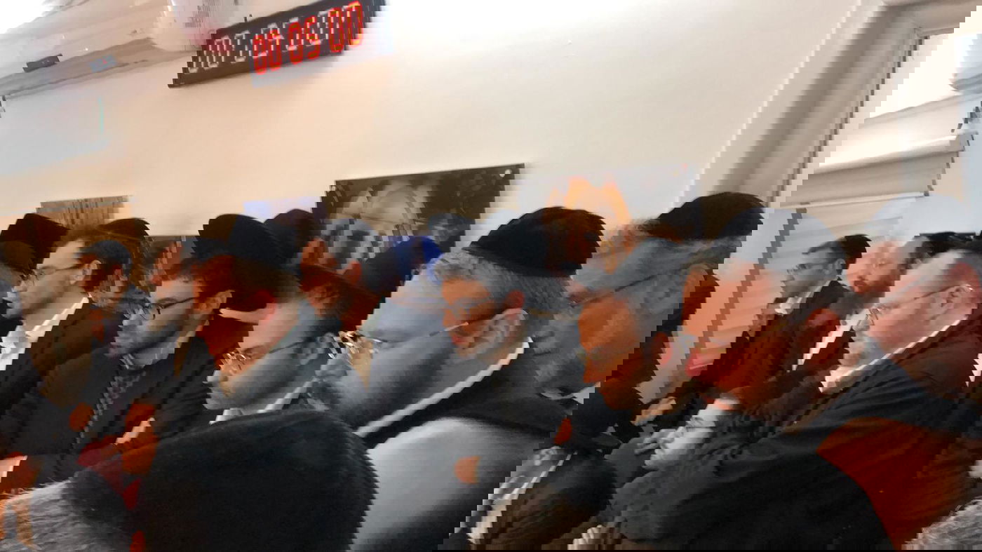 הגר"י רוזן תקף את ש"ס; קהילות הליטאים גיבו את גרינברג