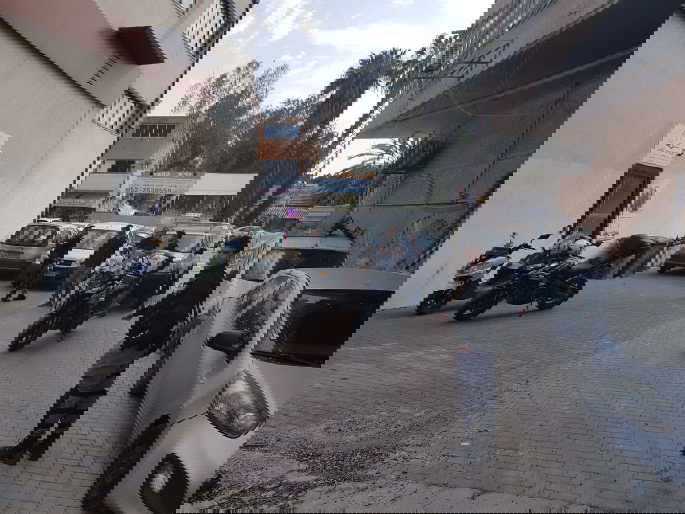 רמי גרינברג פינה שתי כנסיות של מסתננים