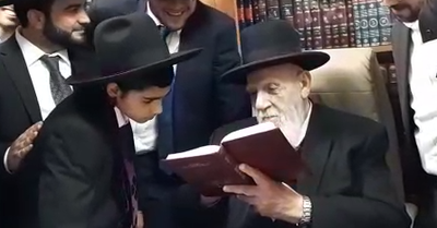 כשנשיא המועצת פלפל עם תלמידי כיתה ח'