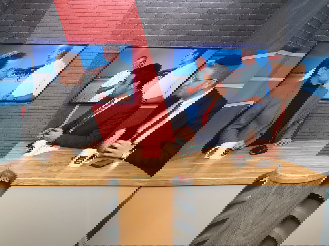 משה פייגלין באולפן 'ישי ורבינא בכיכר'