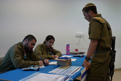 חיילים מצביעים, היום