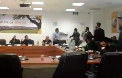 חברי ש"ס בבי"ש טענו לקיפוח ונטשו  • צפו