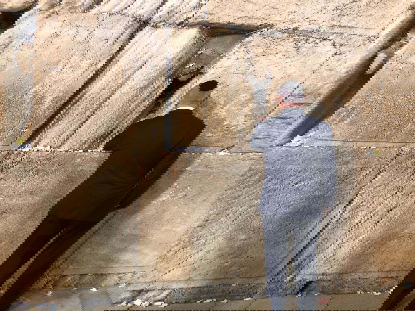 רגע לפני הסוף: נתניהו הגיע להתפלל בכותל