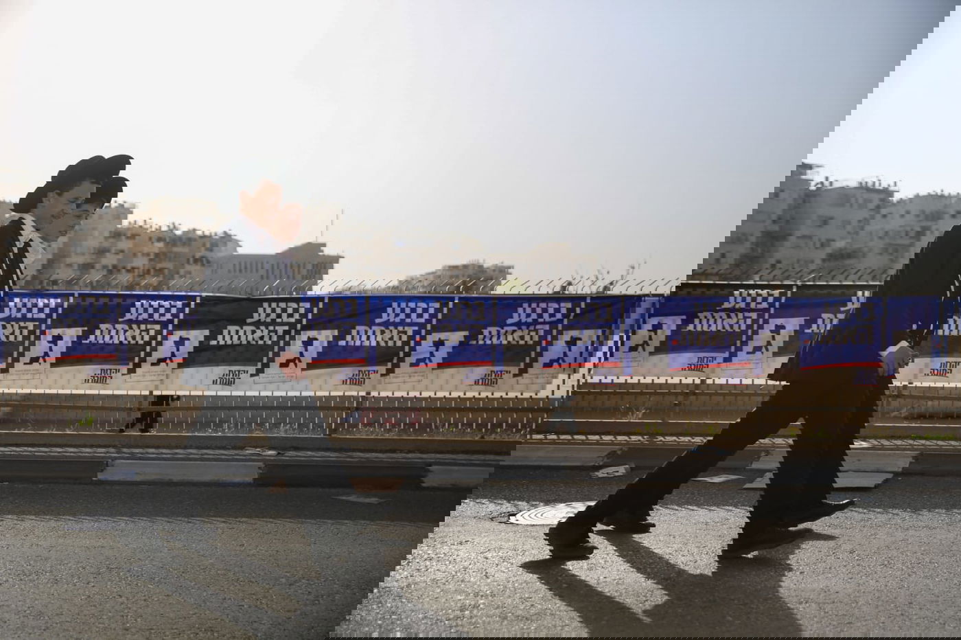 שידור חוזר: האדמו"ר מגור ומרן שר התורה על במה אחת • צפו